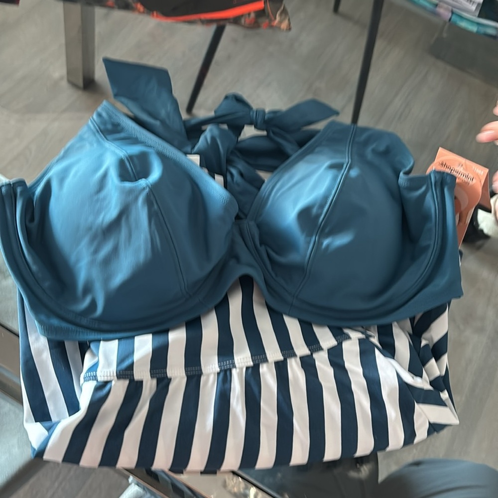 Bathing suit